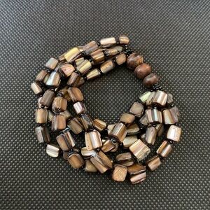 Shell and wood bead stretch bracelet